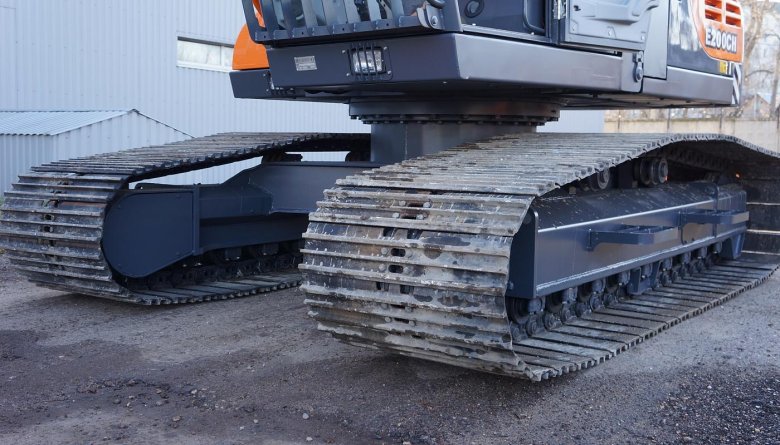 Ходовая часть экскаватора хитачи