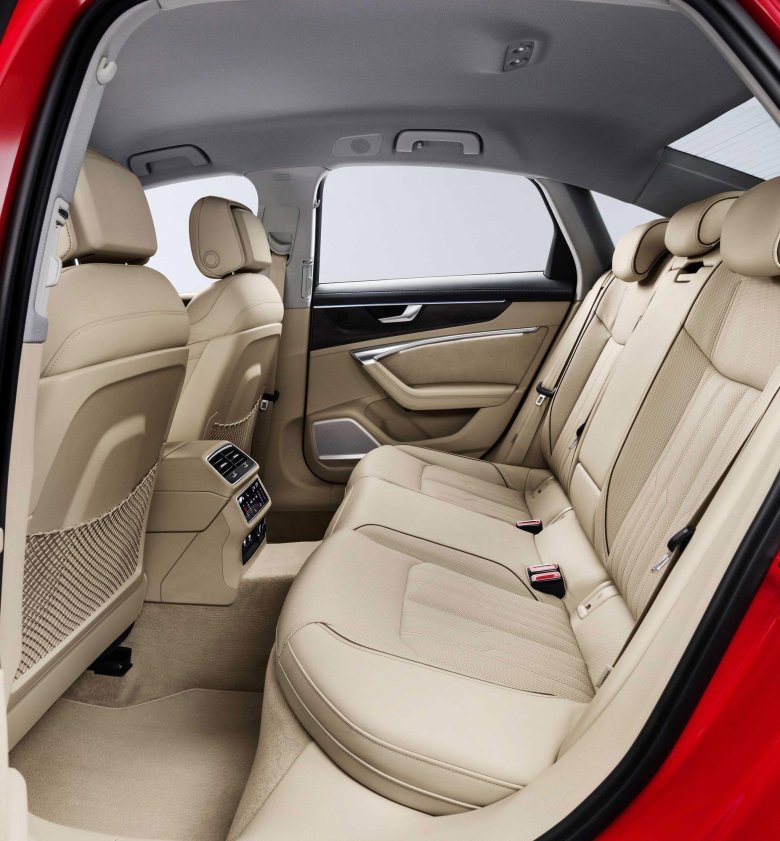 Ауди а6 2021 салон сзади