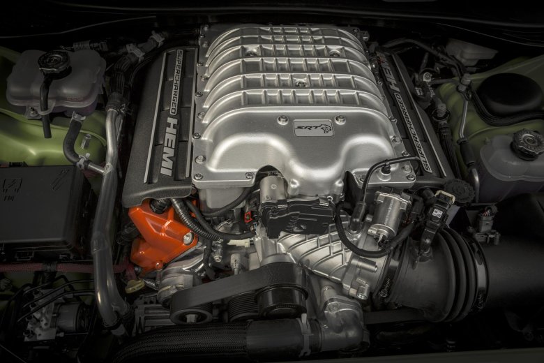 V 8 двигатель