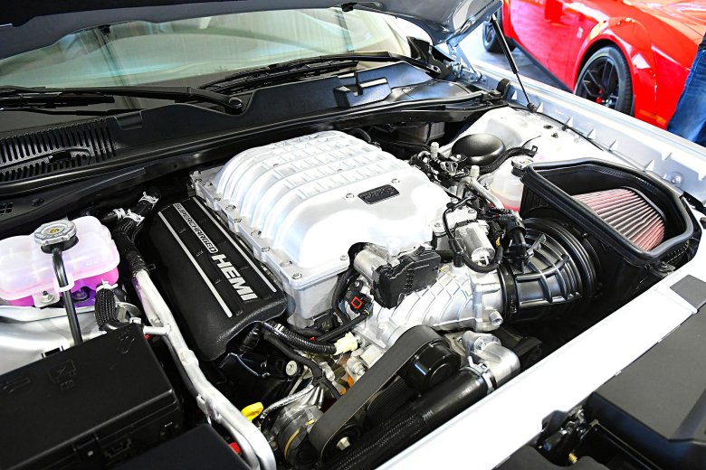 Мотор dodge challenger hellcat