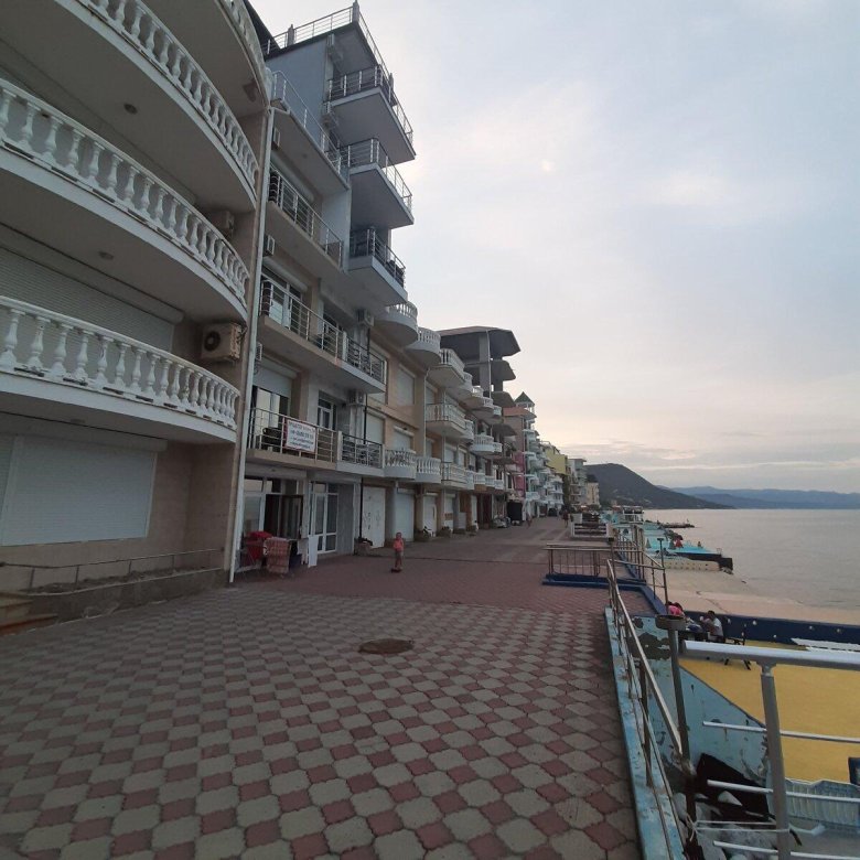 Эллинги в утесе алуште