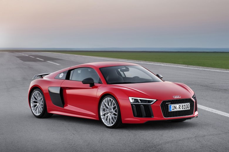 Audi r 8 v 10 plus