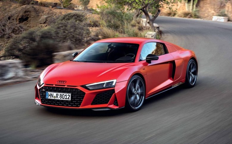 Ауди р8 2022