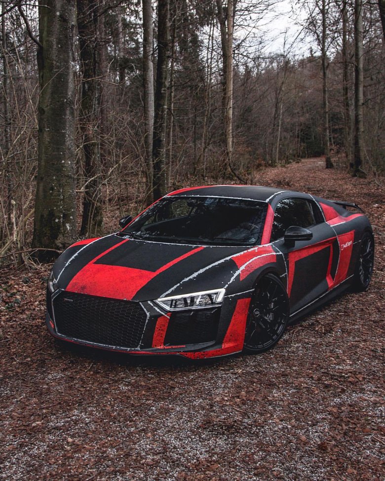 Машина ауди р 8