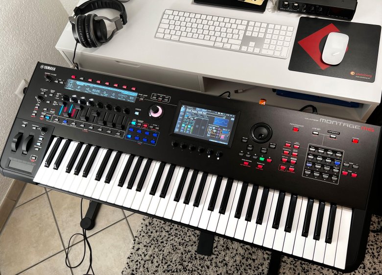 Синтезатор роланд фантом