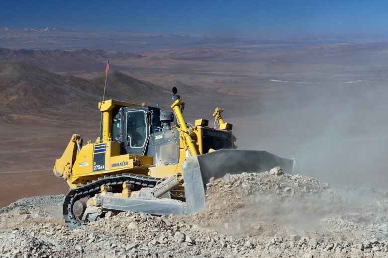Бульдозер komatsu d575a