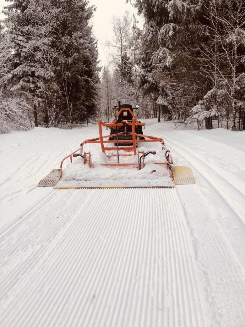 Укладчик лыжных трасс rf-3 урал