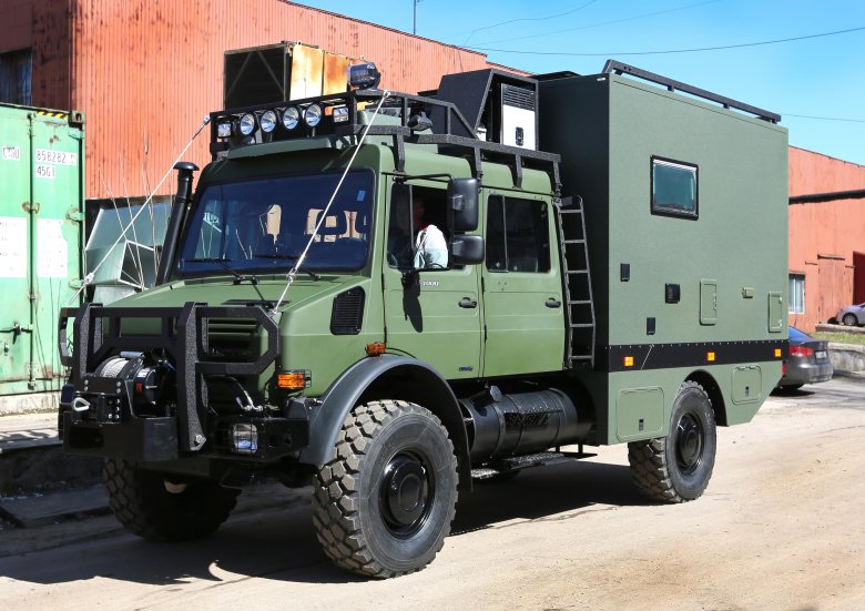 Mercedes-benz unimog автодом