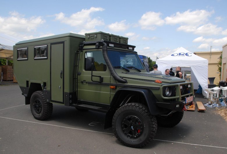 Mercedes 4x4 camper