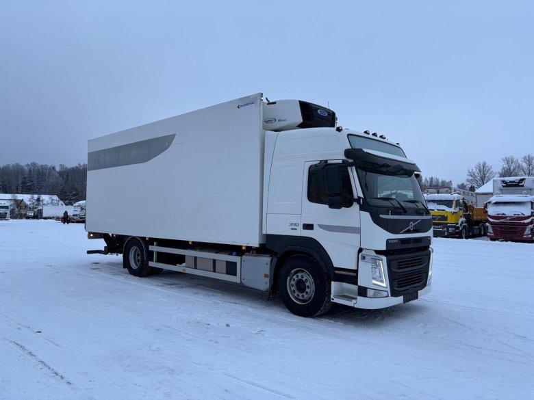 Грузовик volvo