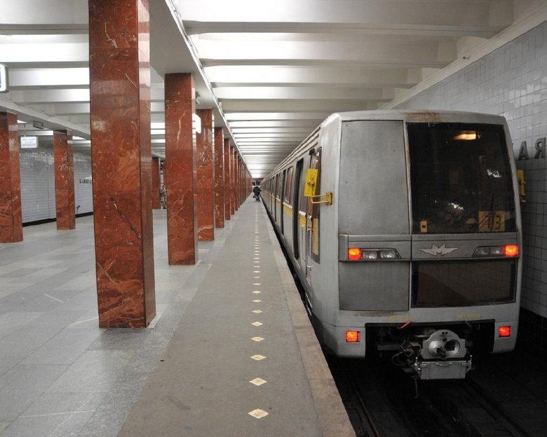 Каширская станция метро