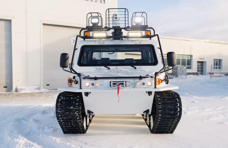 Снегоболотоход гусеничный