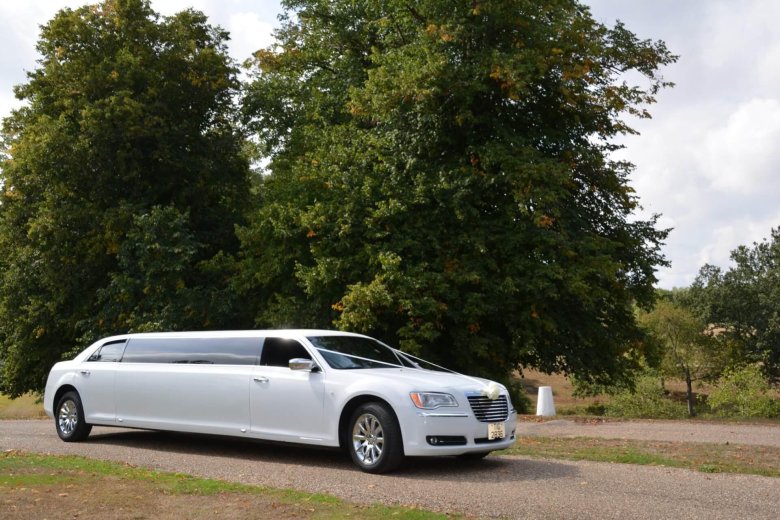 Крайслер 300с лимузин