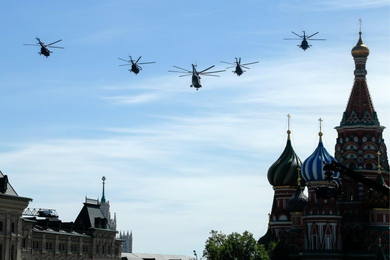 Авиация над красной площадью