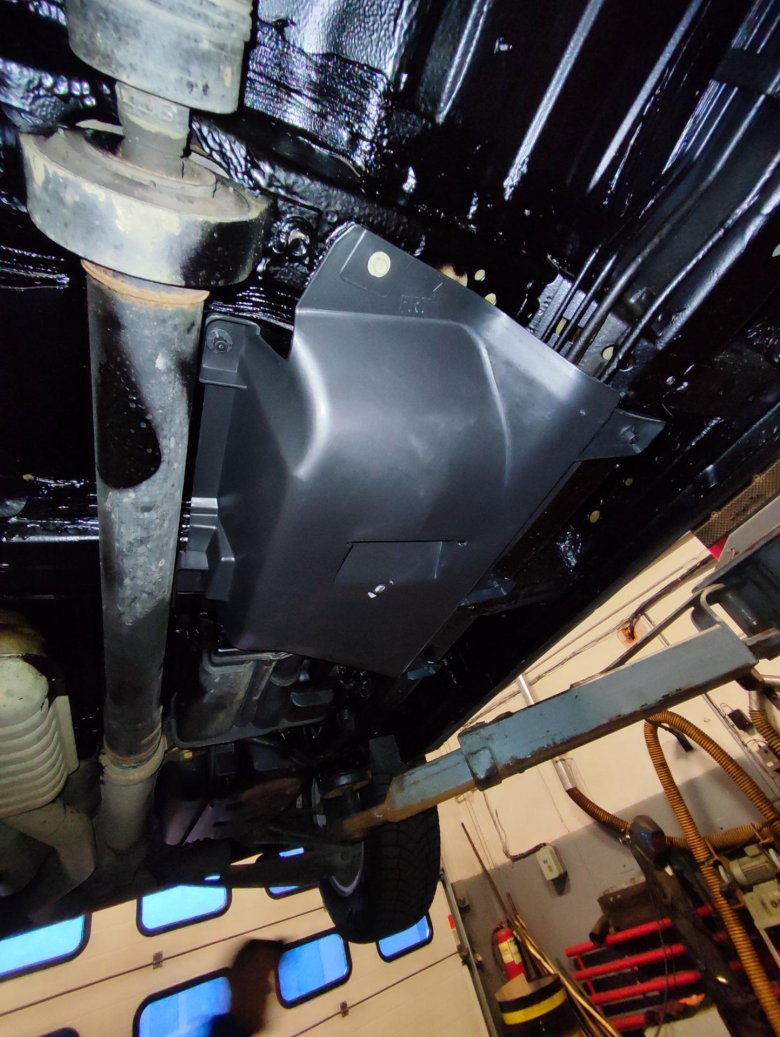 Защита днища тойота тундра