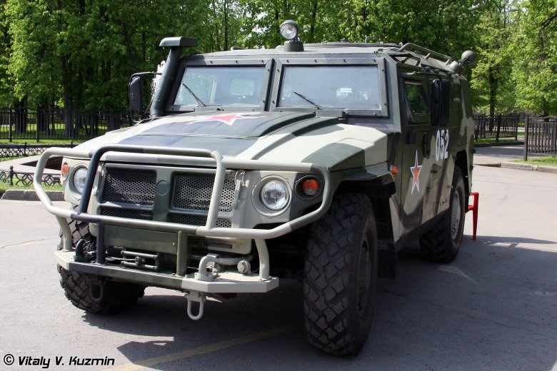 Автомобиль тигр