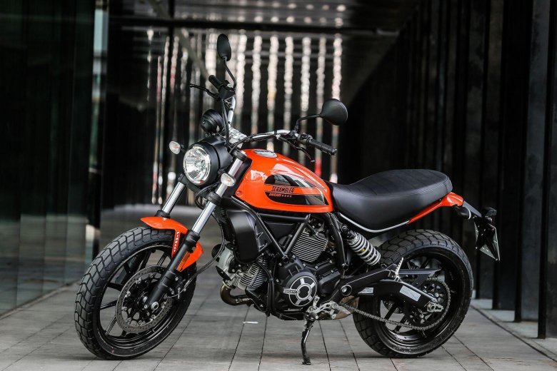 Ducati scrambler 400