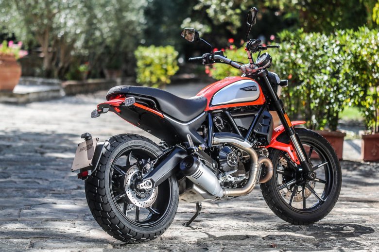 Ducati scrambler 800