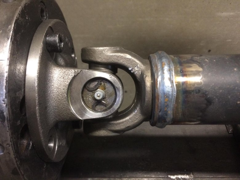 Карданный вал кардан