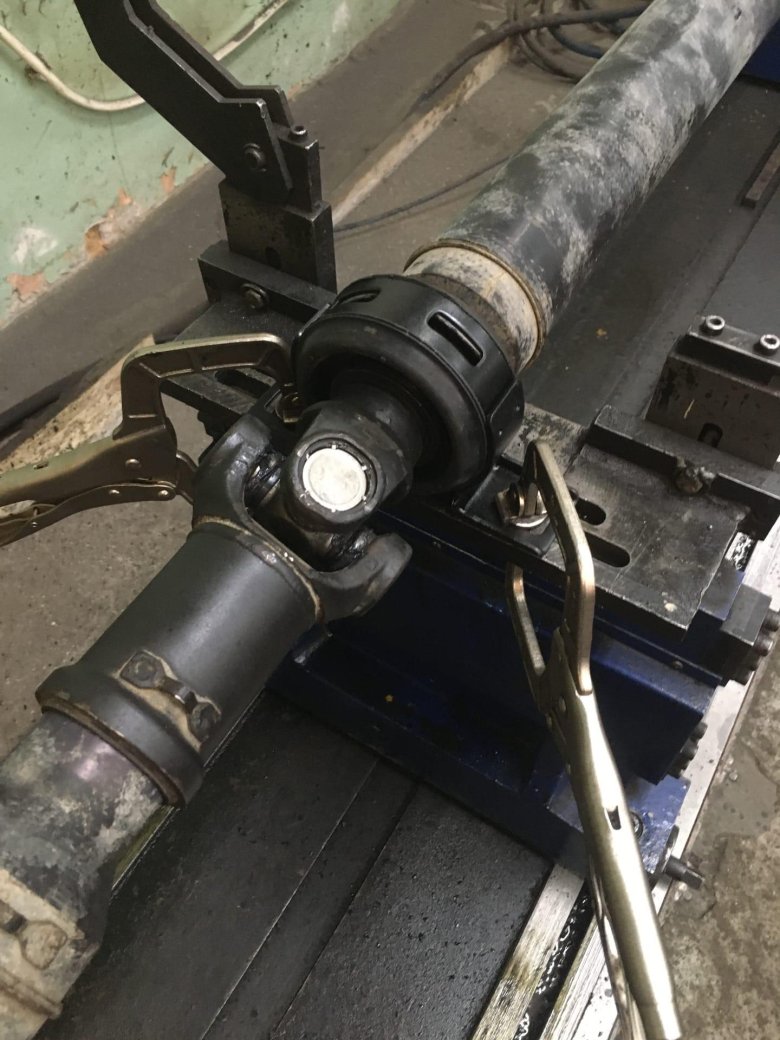 Газ 2705 подвесной подшипник карданного вала