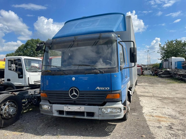 Грузовики мерседес