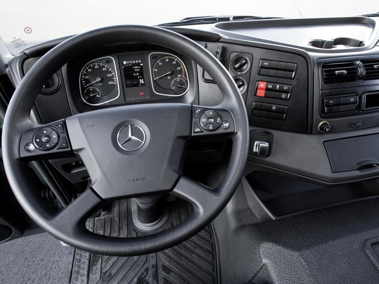 Мерседес бенц актрос