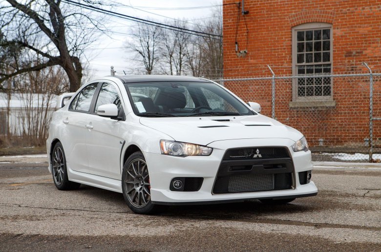 Mitsubishi lancer 10 evolution