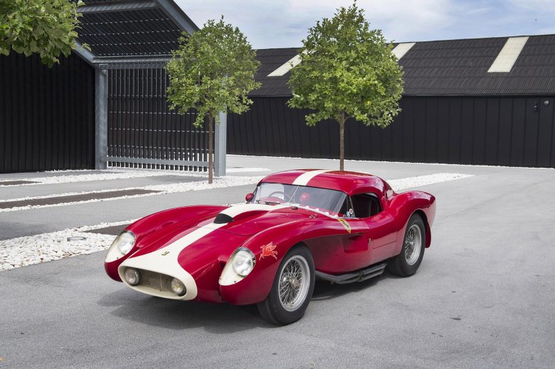 Ferrari 335 s spider scaglietti 1957