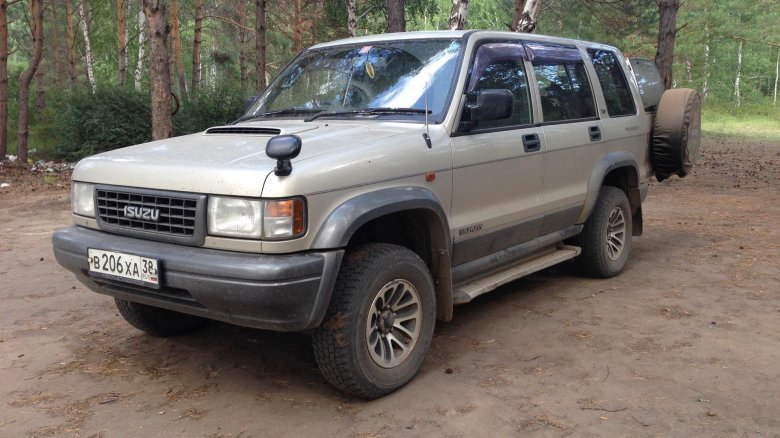 Исузу бигхорн 1996