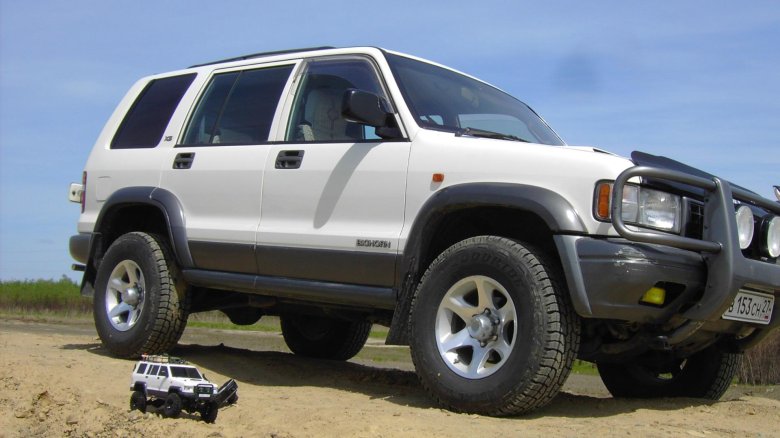 Isuzu bighorn 1996