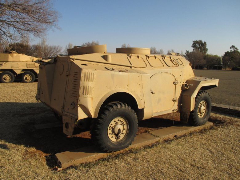 Бронетранспортер m3 panhard