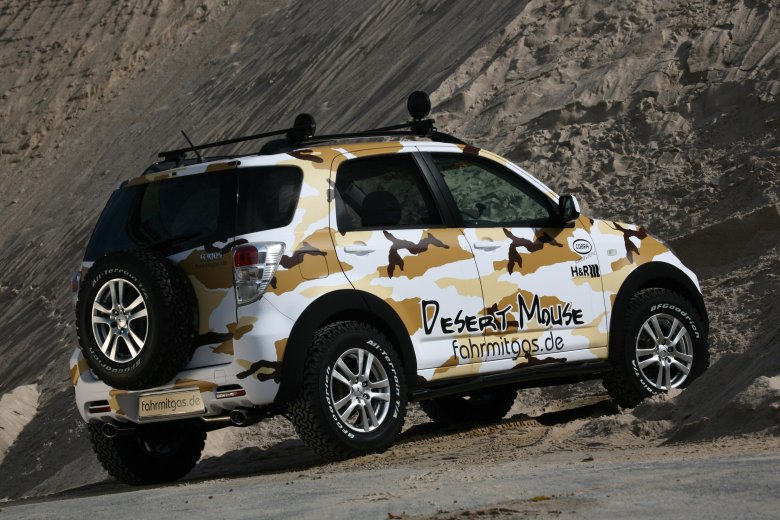 Внедорожник дайхатсу териос