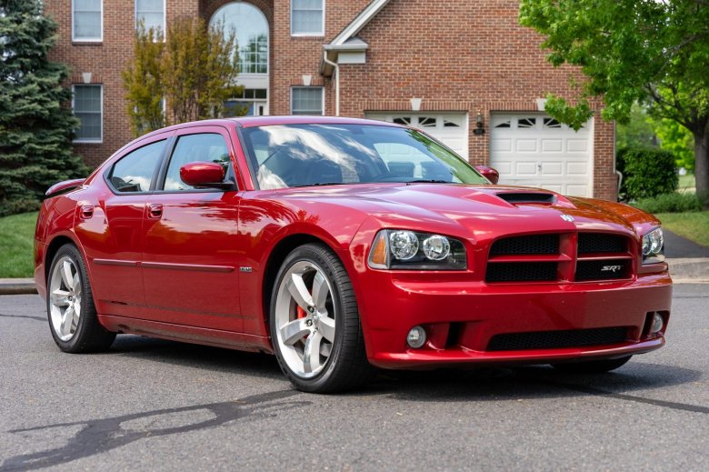 Dodge charger srt8 2006