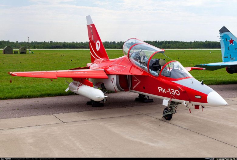 Як-130 самолёты яковлева