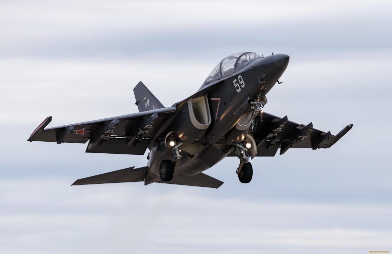 Як 130 штурмовик