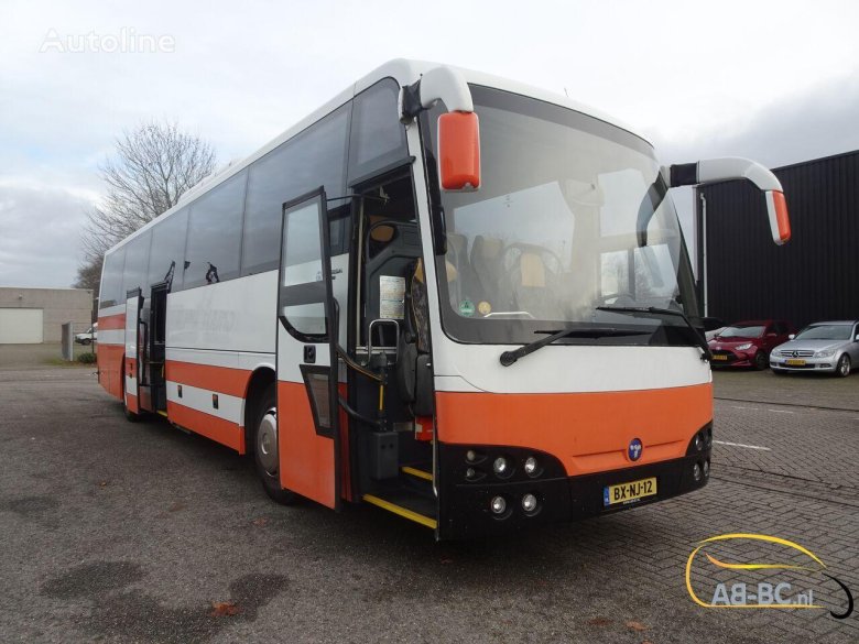 Автобус mercedes benz