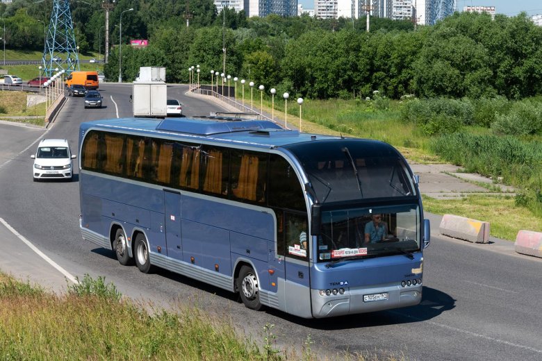 Автобус неоплан 516