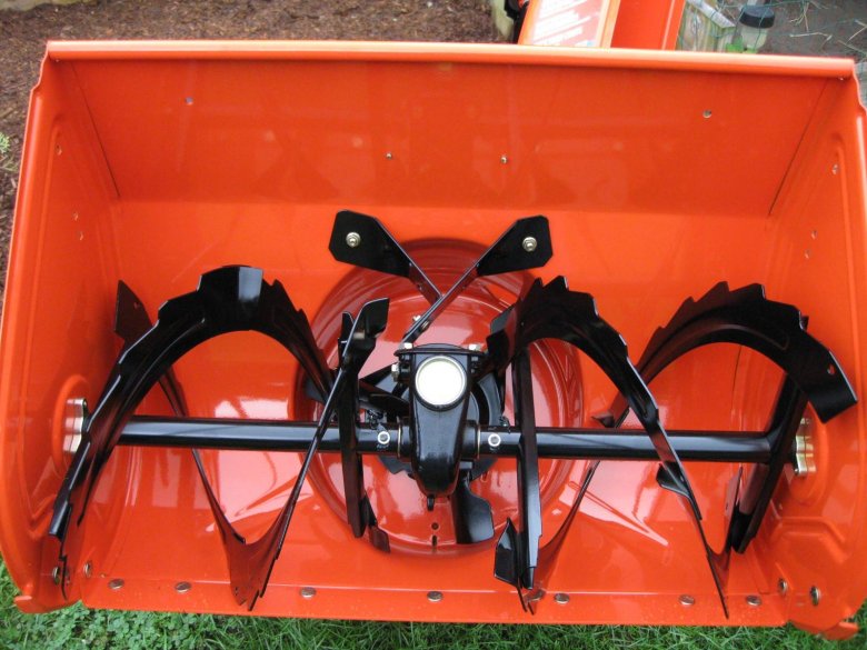 Снегоуборщик из мотоблока