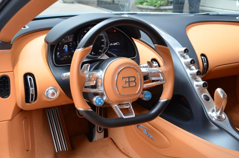 Бугатти чирон салон