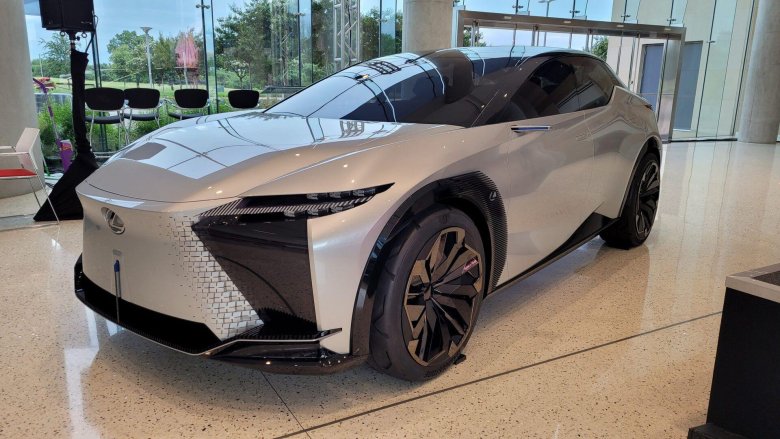 2023 lexus lf