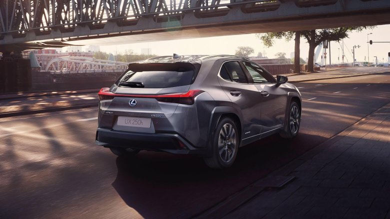 Lexus ux 200