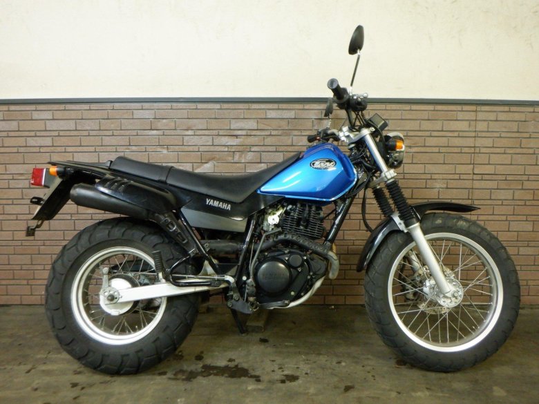 Yamaha tw200 мотоцикл