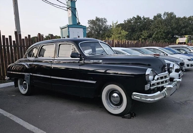 Зим автомобиль