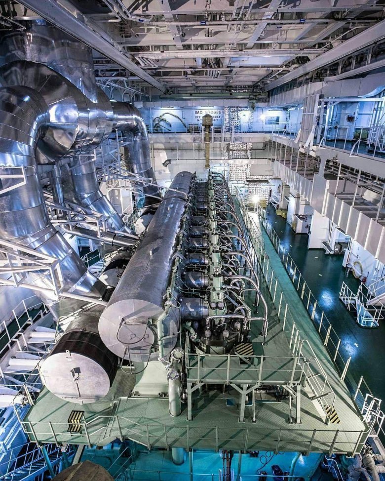 Двигатель корабля