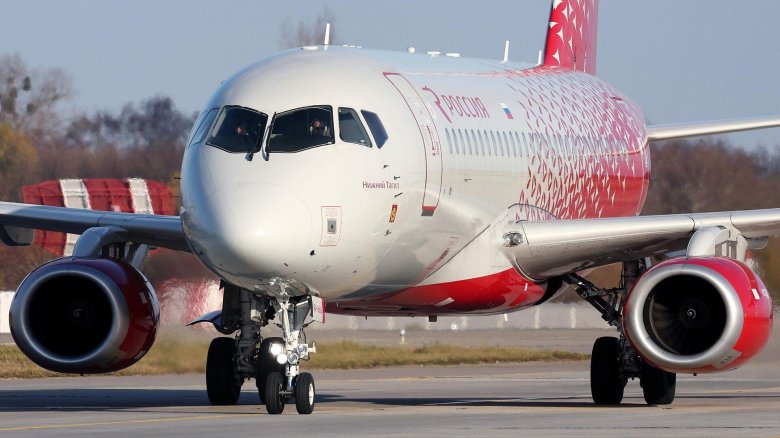 Самолет россия