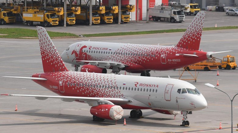 Сухой суперджет 100 россия авиакомпания