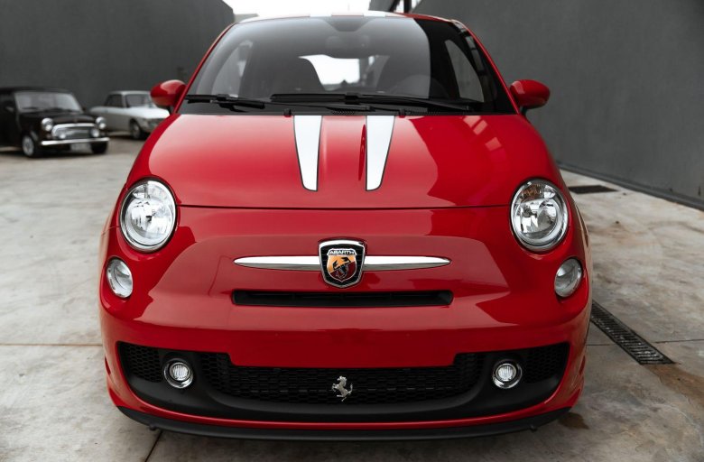 Abarth 695 tributo ferrari