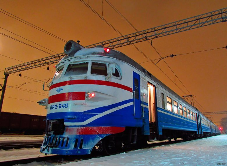 Электропоезд эр 2
