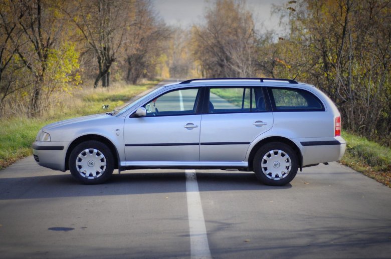 Шкода октавия тур 1.8 универсал