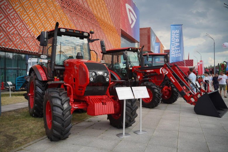 Трактор беларус новый